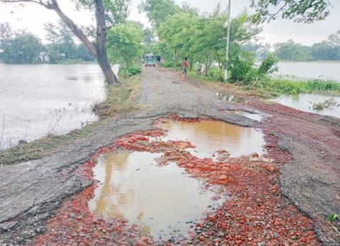 ছবি : সংবাদ সংক্রান্ত