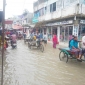 মোরেলগঞ্জ টানা বৃষ্টি জোয়ারের পানিতে ২০ গ্রাম ভাসছে