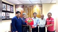 চুয়েট এর নবনিযুক্ত ভিসিকে আইইবি চট্টগ্রাম কেন্দ্রে ফুলেল শুভেচ্ছা